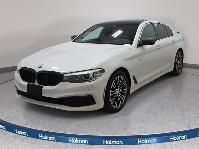 Used 2019 Mineral White Metallic BMW 540i xDrive image 1