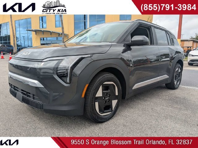 New 2027 Interstellar Gray Kia Wind image 1