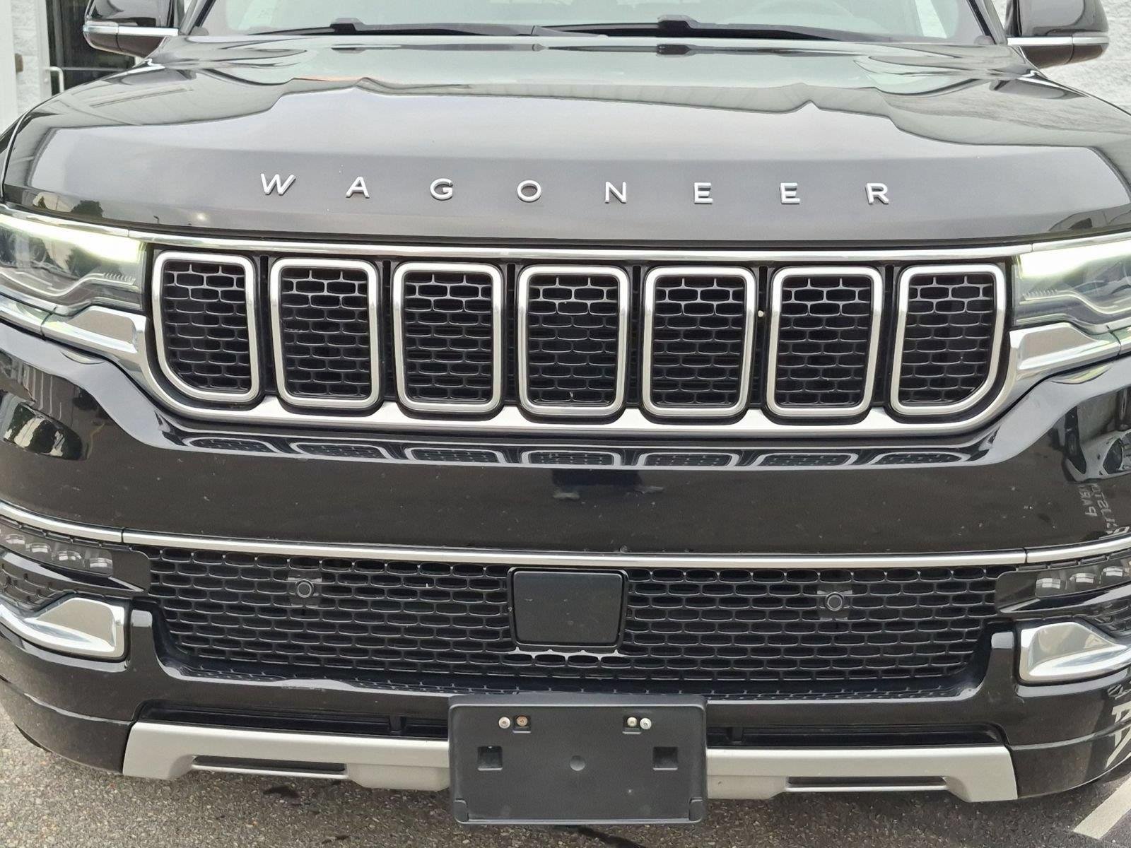 Used 2024 Diamond Black Crystal Pearlcoat Jeep Series II image 12