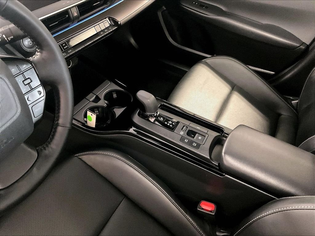 Used 2024 Beige Toyota XLE image 20