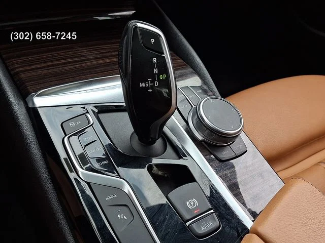 Used 2019 Black Sapphire Metallic BMW 530e xDrive iPerformance image 15