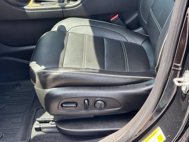 2019 GMC Acadia Denali - Photo 17