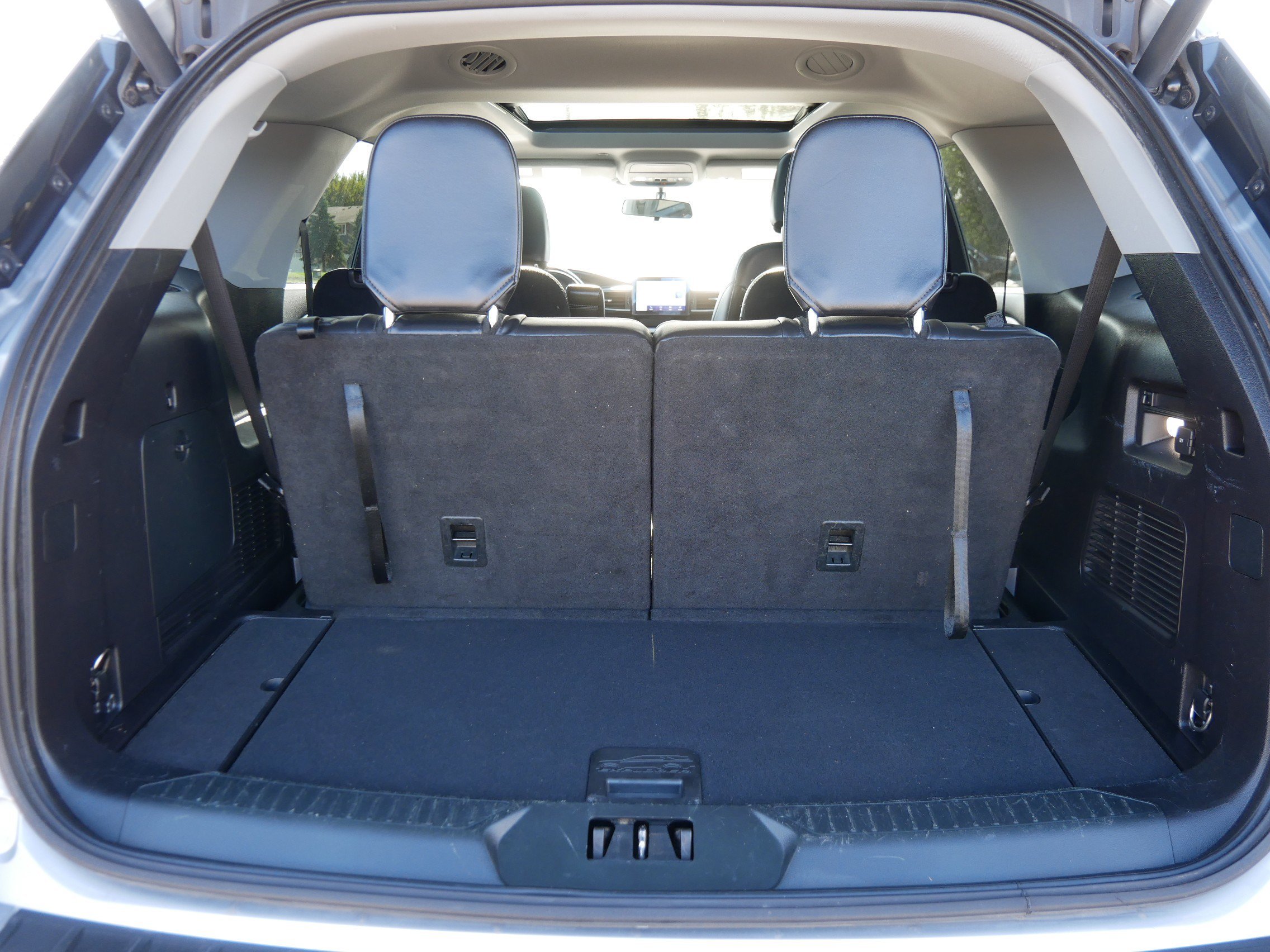 Used 2021 Iconic Silver Metallic Ford XLT image 13