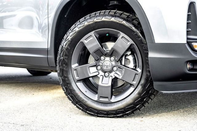 New 2026 Solar Silver Metallic Honda TrailSport image 2