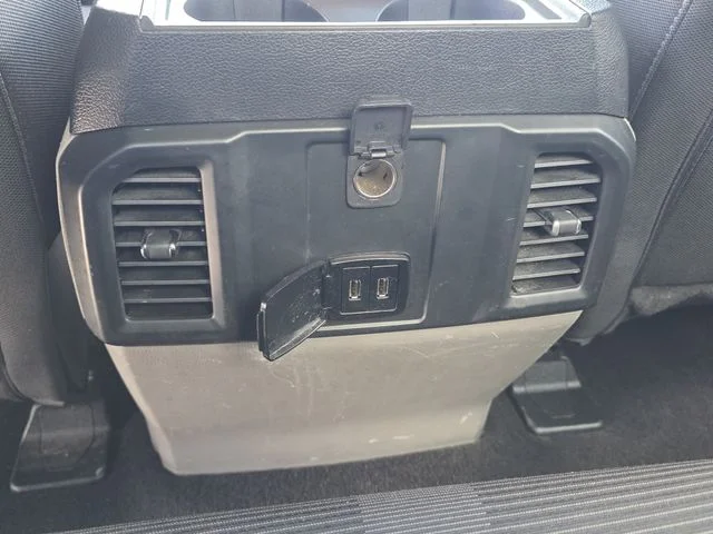 Used 2019 Black Metallic Ford XL image 17
