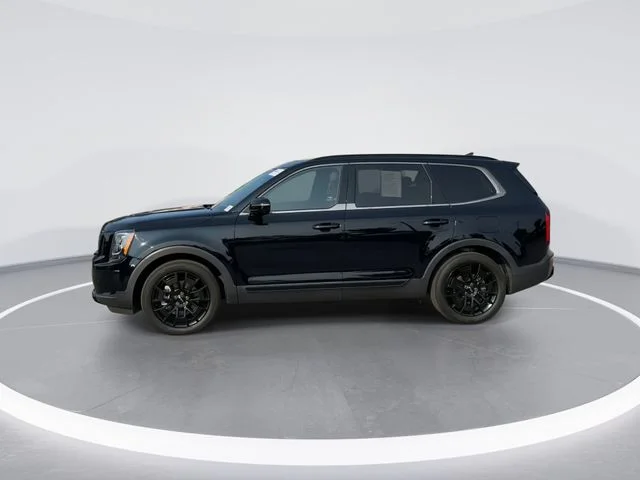 Used 2022 Black Kia SX image 4