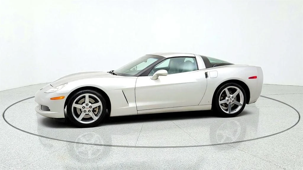 Used 2008 Machine Silver Metallic Chevrolet 2dr Coupe w/ 3LT Pkg, Upgraded Chrome Wheels & Magnetic Ride image 8