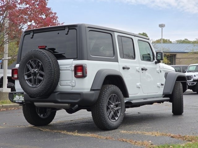 New 2026 Bright White Clear-Coat Exterior Paint Jeep Sport S image 27