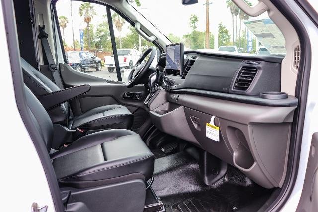 New 2026 Oxford White Ford Cargo Van image 44