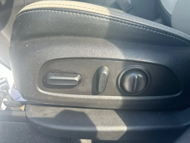 Used 2019 Blue Chevrolet LT image 14