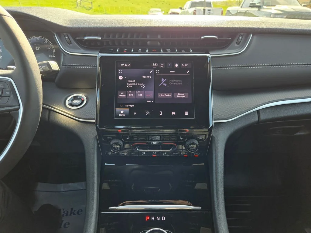 Certified Used 2025 White Jeep Altitude X image 22