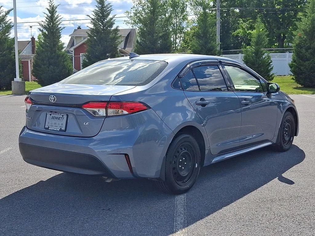Used 2023  Toyota LE image 4