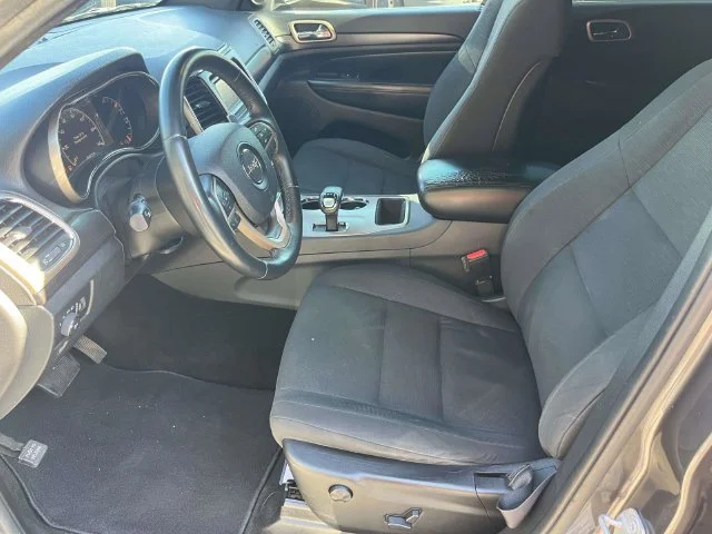 Used 2014 Granite Crystal Clearcoat Metallic Jeep Laredo image 15