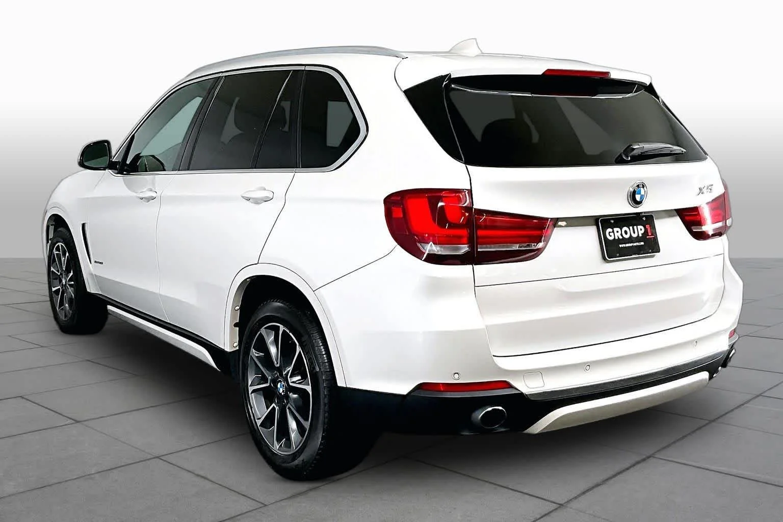 Used 2017 Alpine White BMW xDrive35i image 12