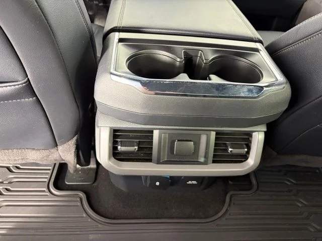 Used 2024 White Ford Lariat image 32