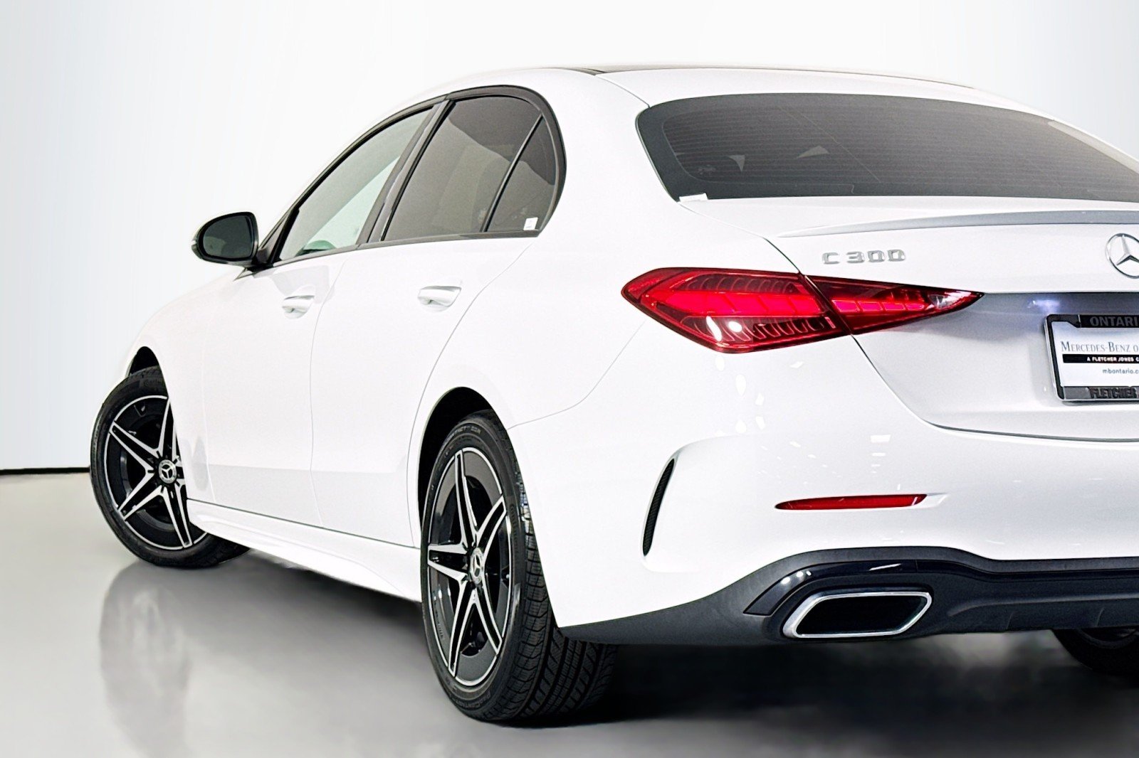 Certified Used 2023 MANUFAKTUR Moonlight White Metallic Mercedes-Benz C 300 image 16