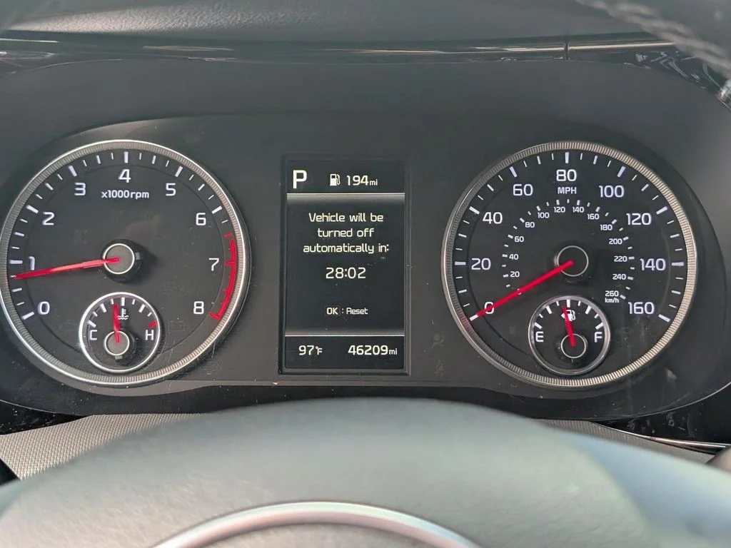 Used 2022 White Kia GT-Line image 23