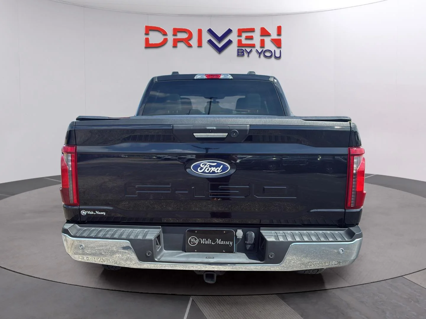 Used 2024 Agate Black Ford XLT image 4