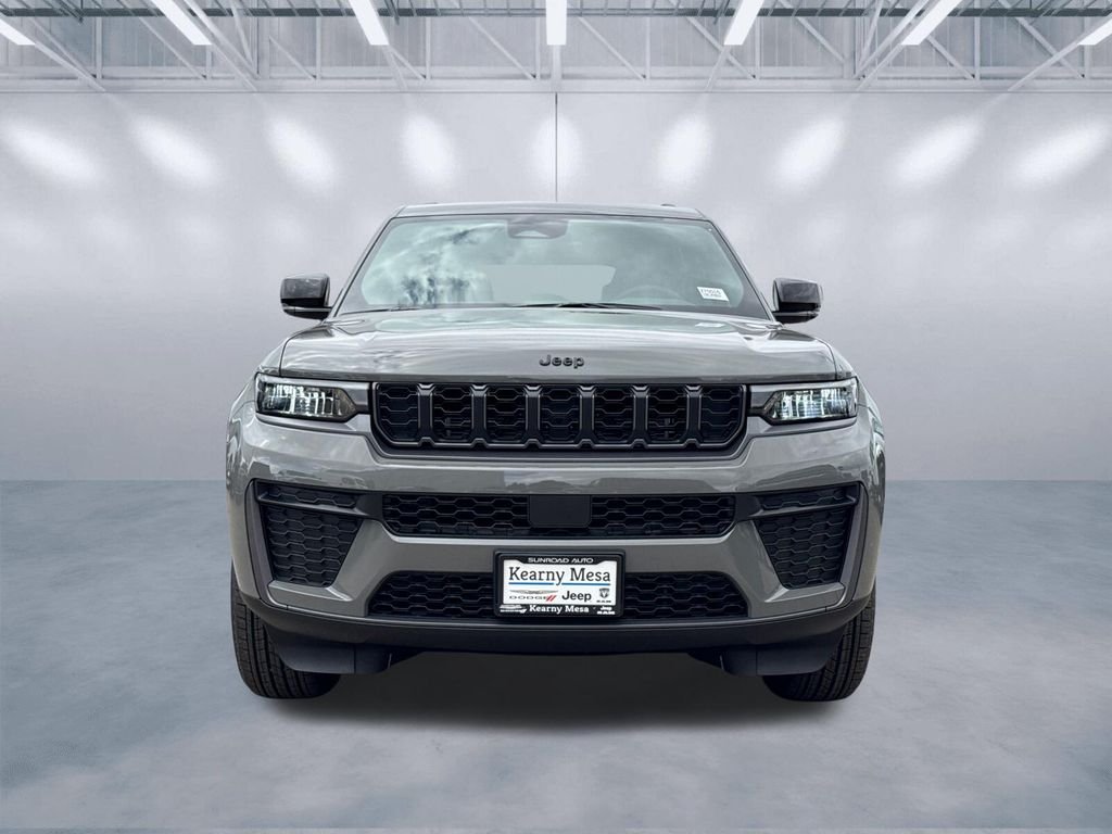 New 2027 Sting-Gray Clearcoat Jeep Laredo Altitude image 2