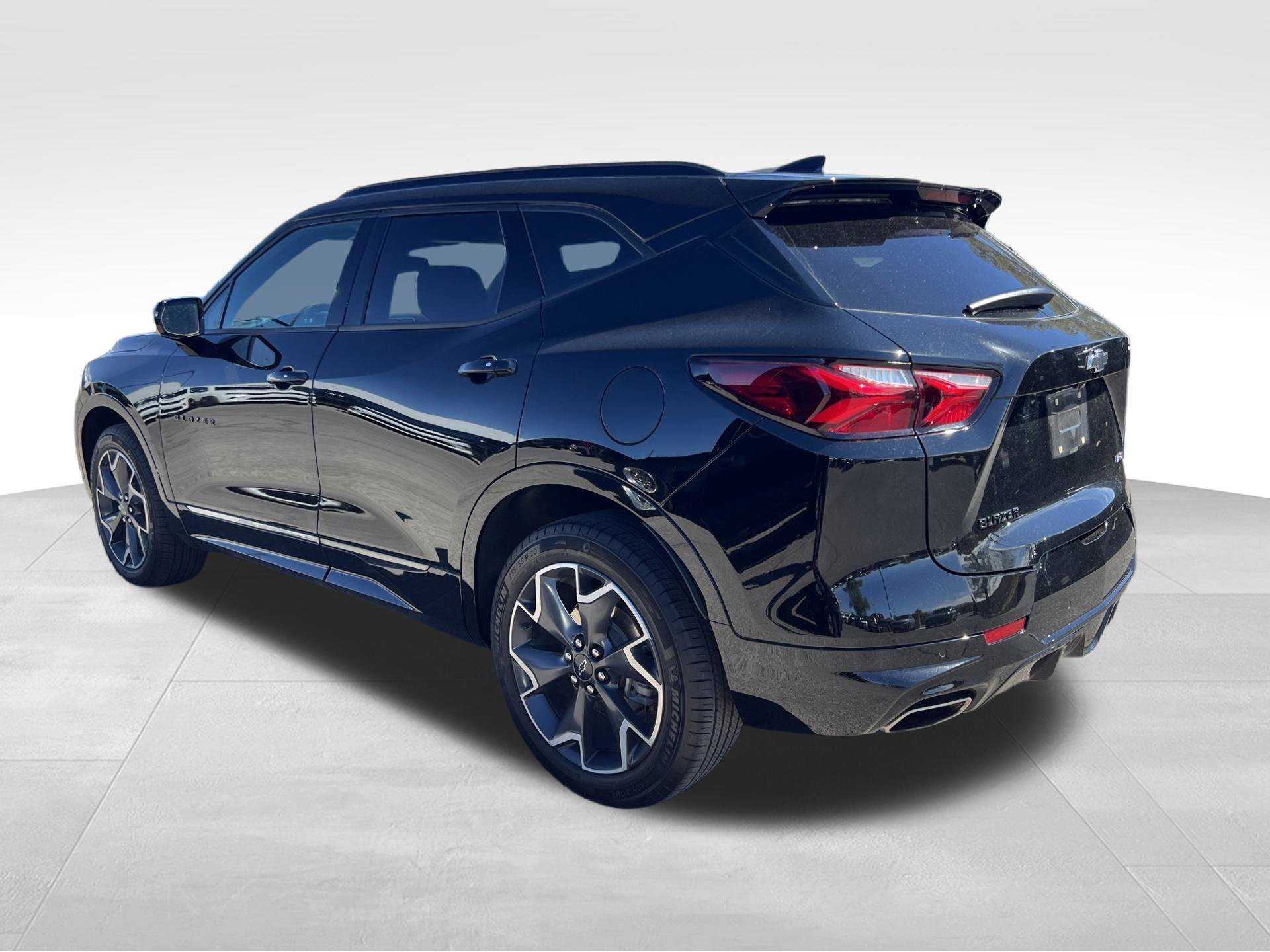Used 2022 Black Chevrolet RS image 7