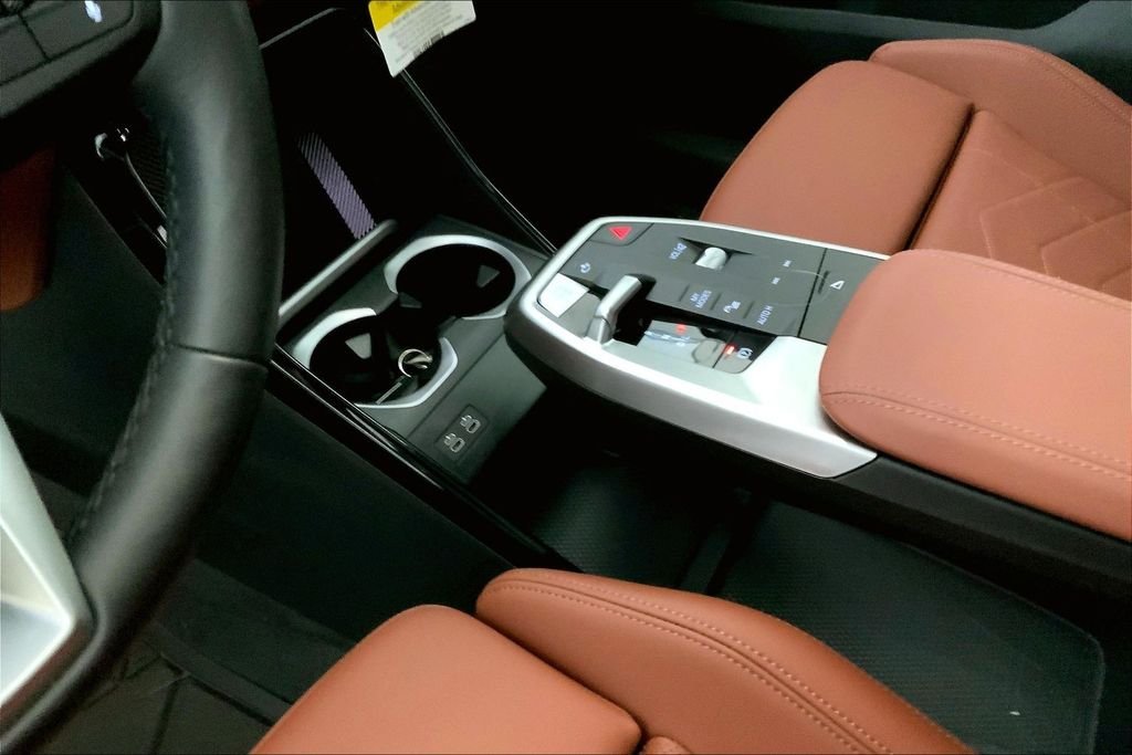 Used 2026 Silver Metallic BMW xDrive28i image 6