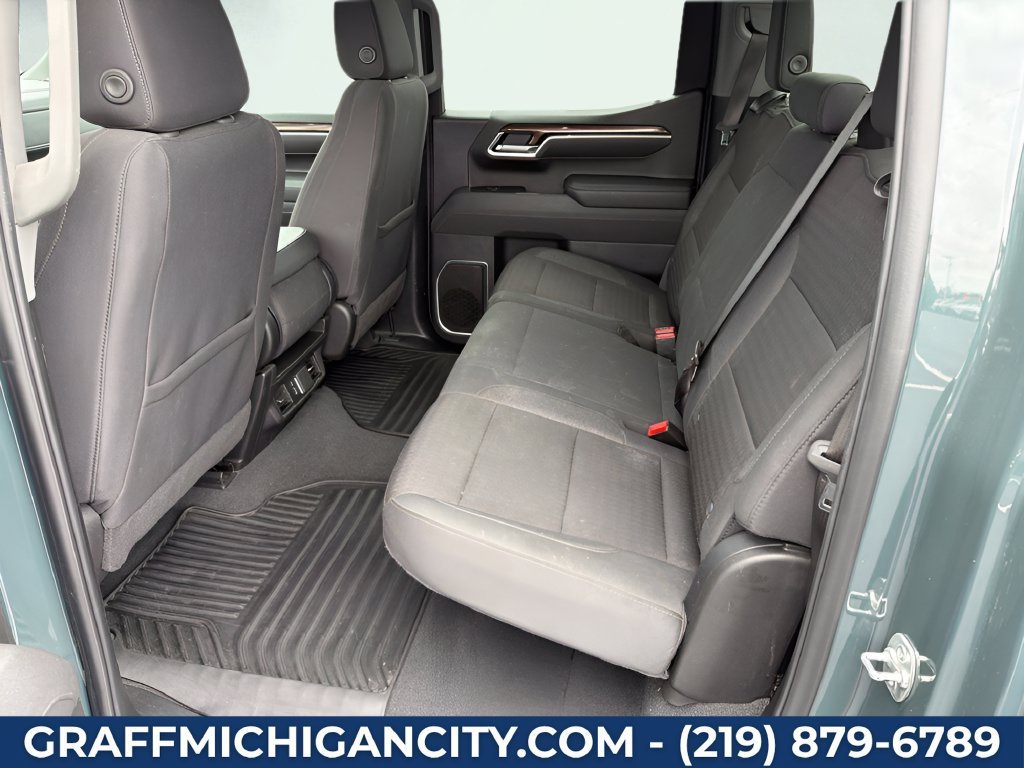 Used 2025 Cypress Gray Chevrolet LT image 18