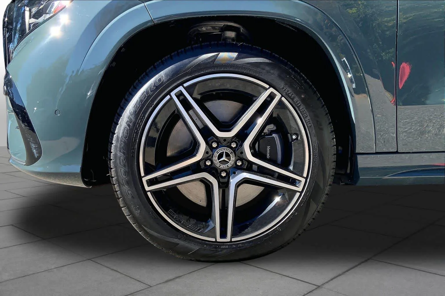 New 2027 Dark Petrol Mercedes-Benz GLS 450 image 15