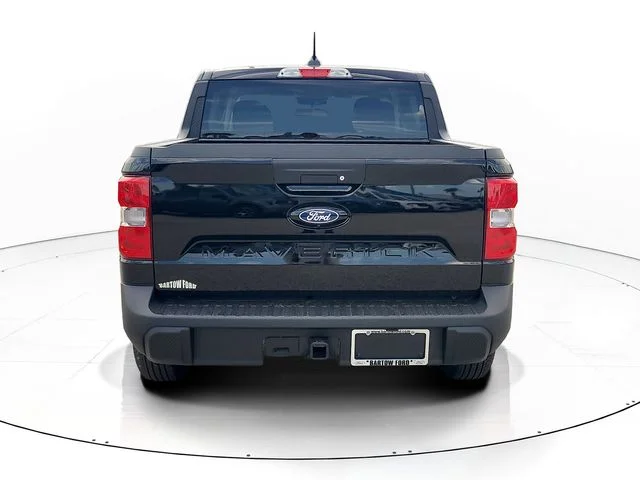 New 2026 Shadow Black Ford XLT image 5