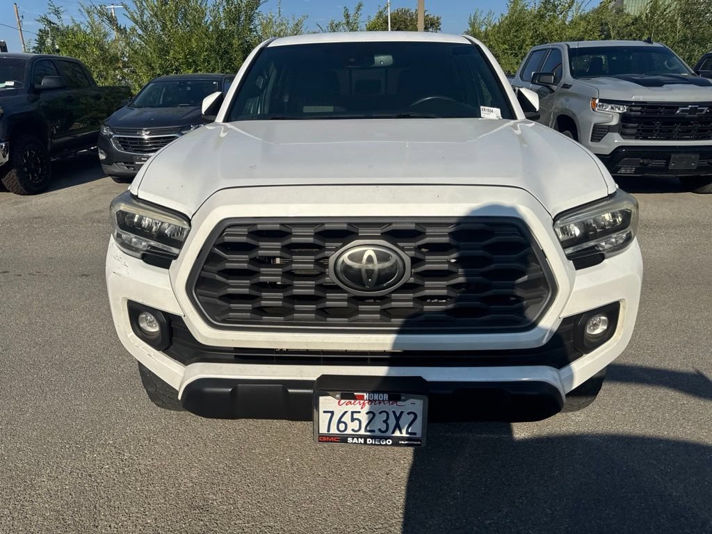 Used 2020 Toyota Tacoma TRD Off Road with VIN 3TMCZ5AN2LM288888 for sale in Kansas City