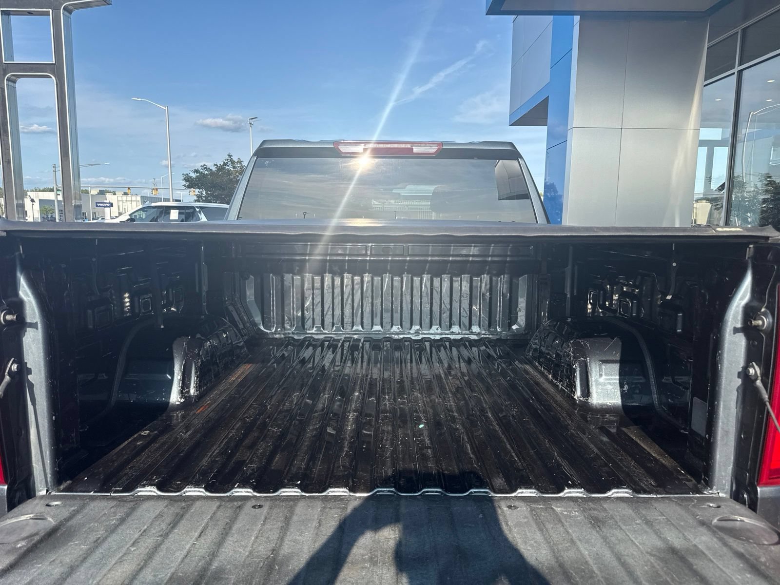 Used 2020 Shadow Gray Metallic Chevrolet LT Trail Boss with Convenience Package - Trailering Package image 14