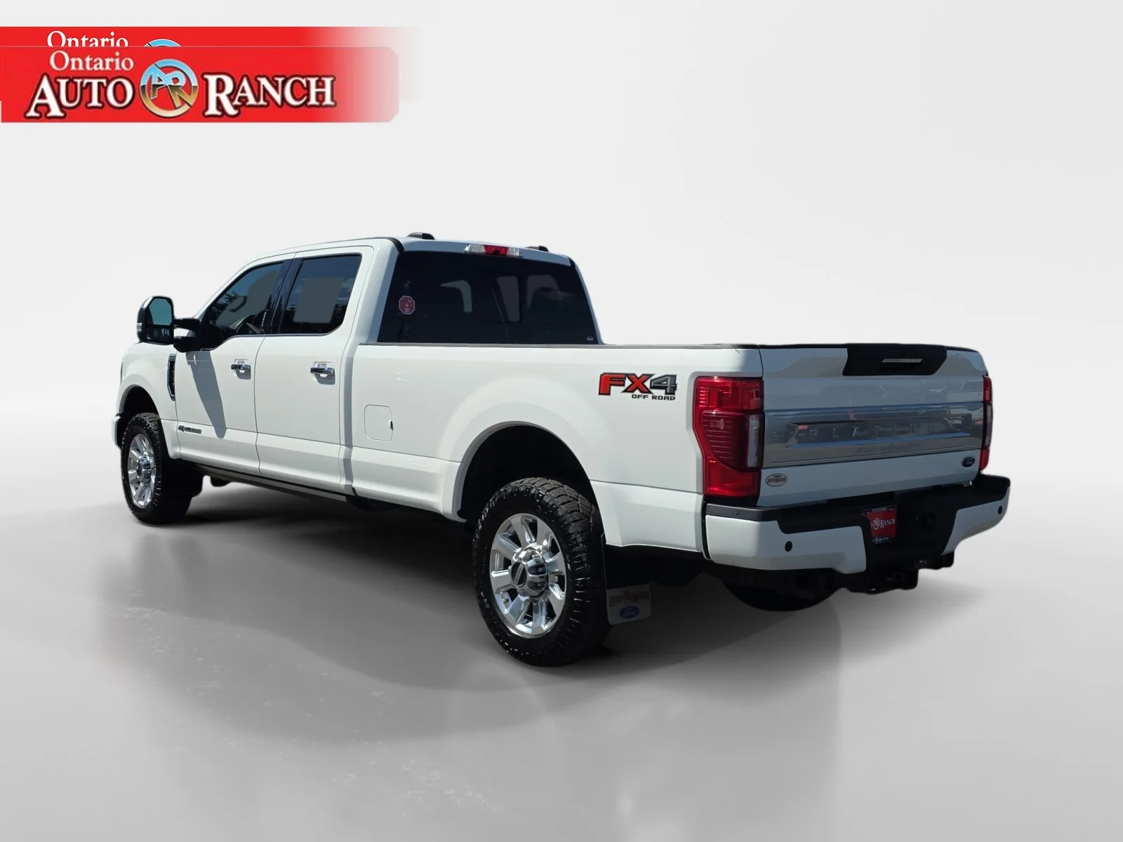 Used 2022 Star White Metallic Tri-Coat Ford Platinum image 3