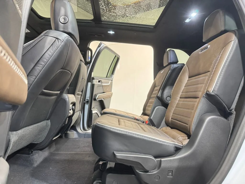 New 2026 Glacier White Tricoat GMC Denali Ultimate image 10