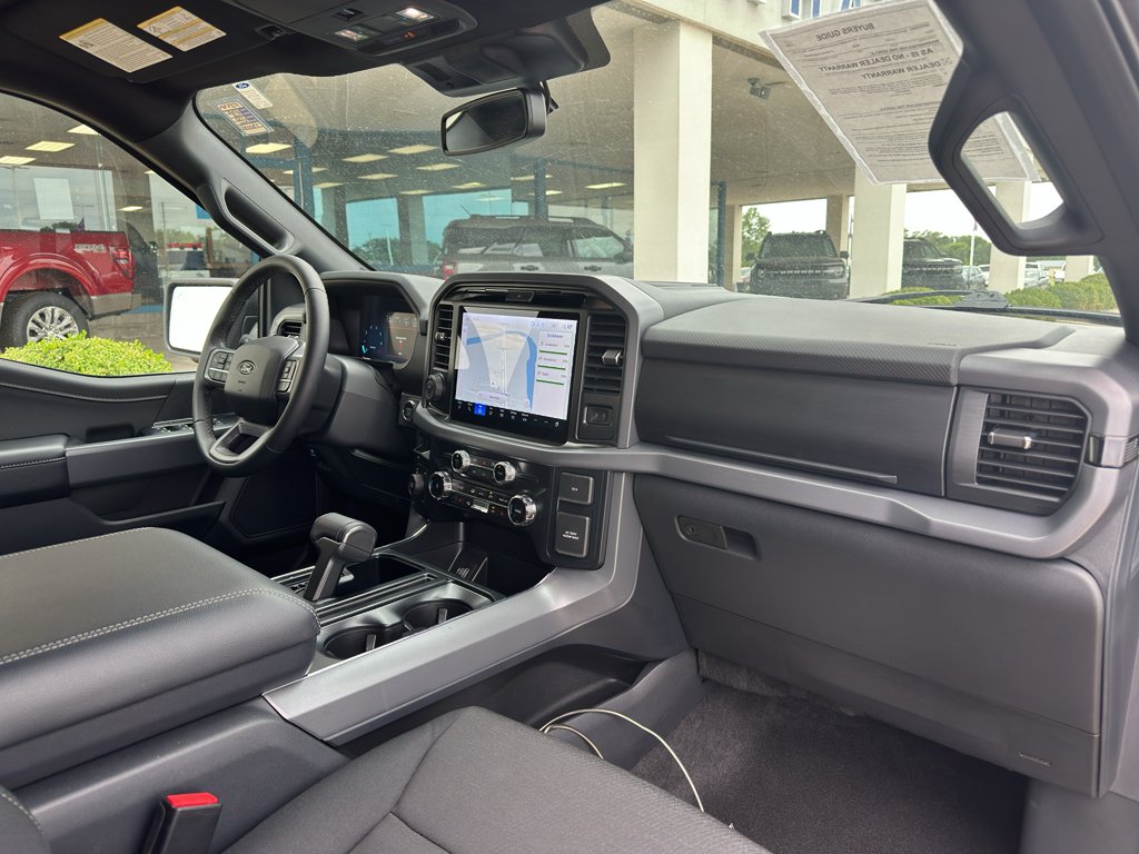 Used 2025 Carbonized Gray Metallic Ford XLT image 33