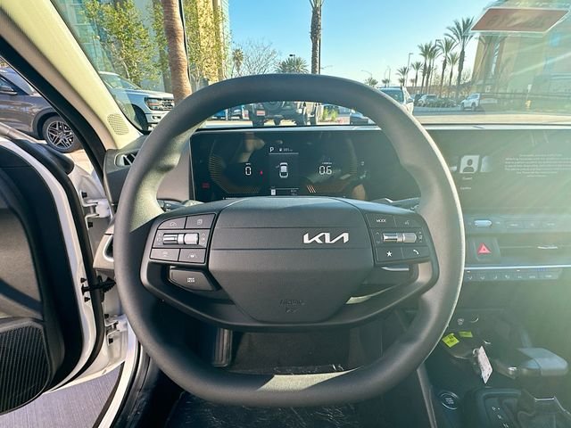 Certified Used 2026 Snow White Pearl Kia LXS image 11