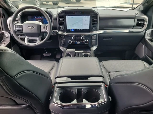 Used 2025 Gray Ford Lariat image 15