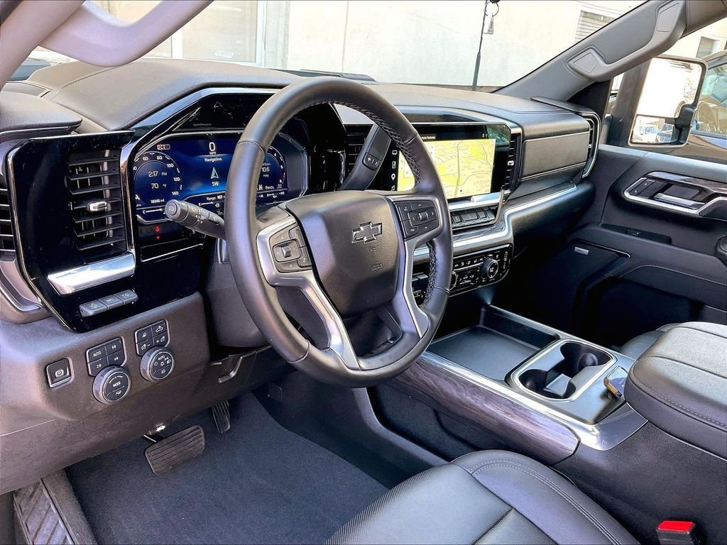 Used 2025 Gray Chevrolet LTZ image 8