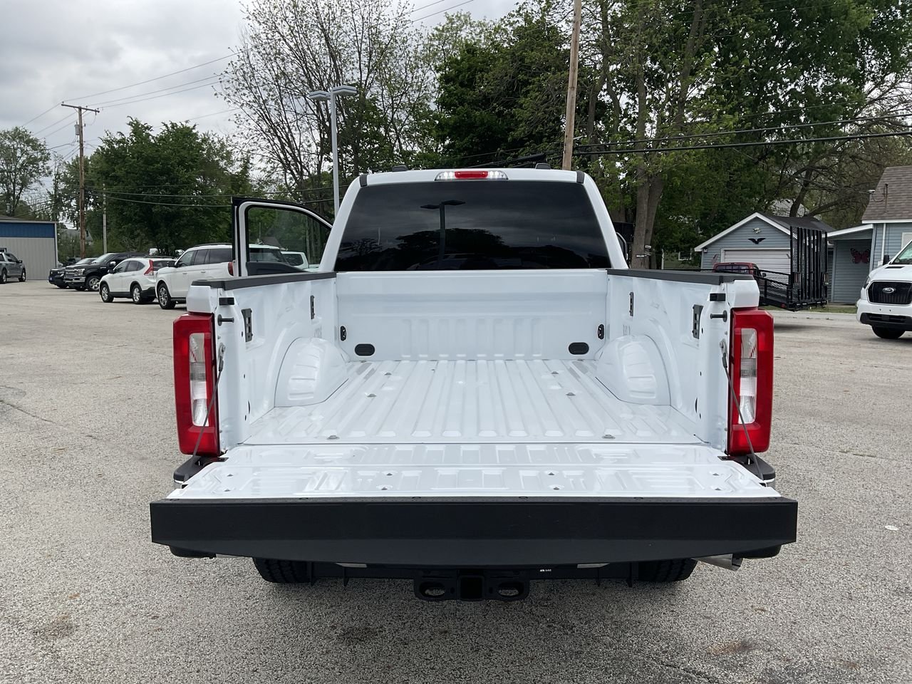 New 2026 Oxford White Ford F-250® XLT image 22