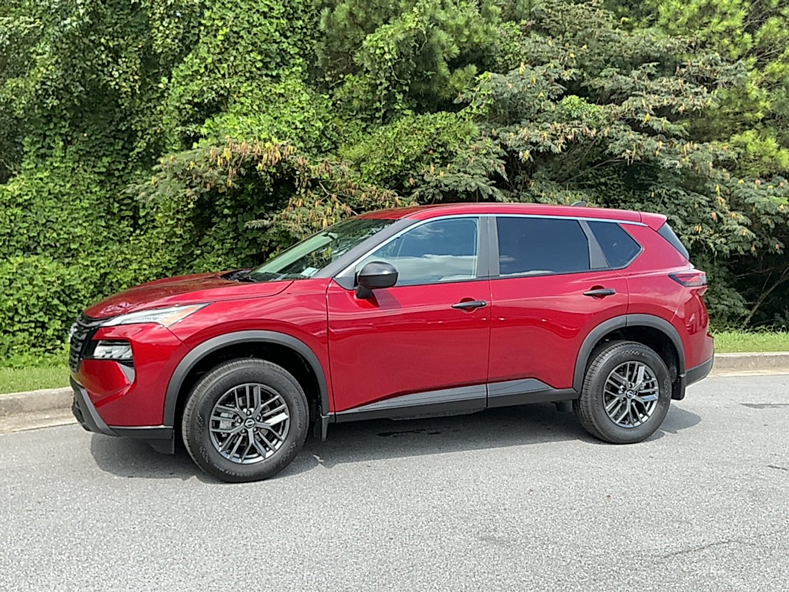 New 2026 Scarlet Ember Tintcoat Nissan S image 4