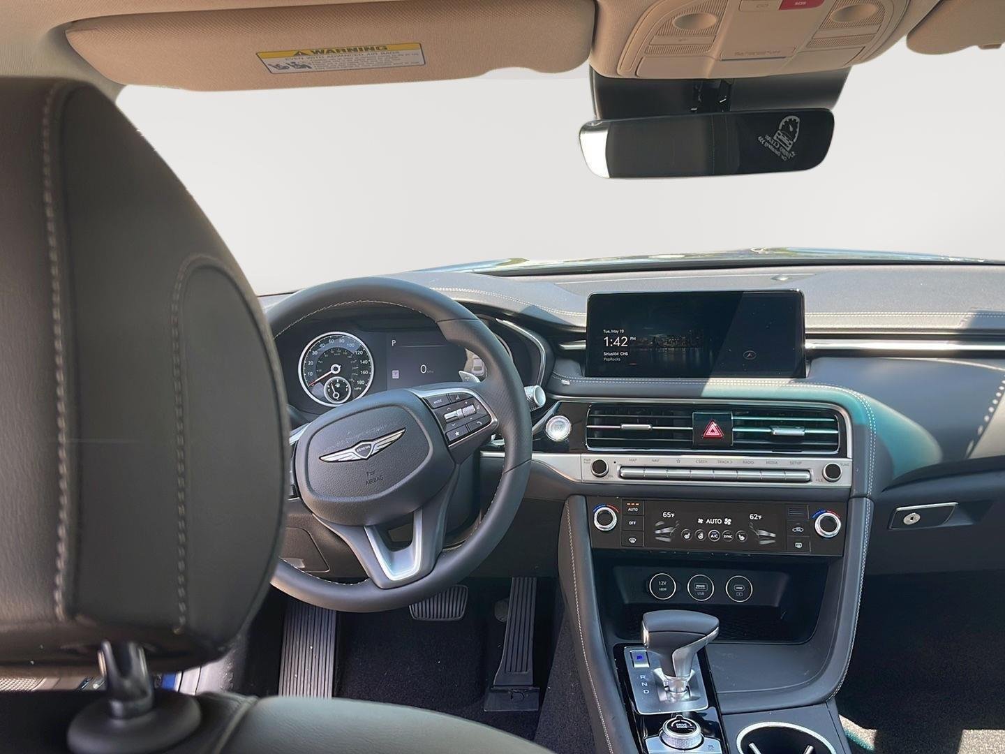 2026 GENESIS G70 Standard - Photo 19
