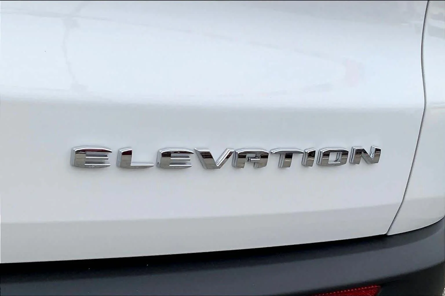 New 2026 GAZ/SUMMIT WHIT GMC FWD Elevation image 15
