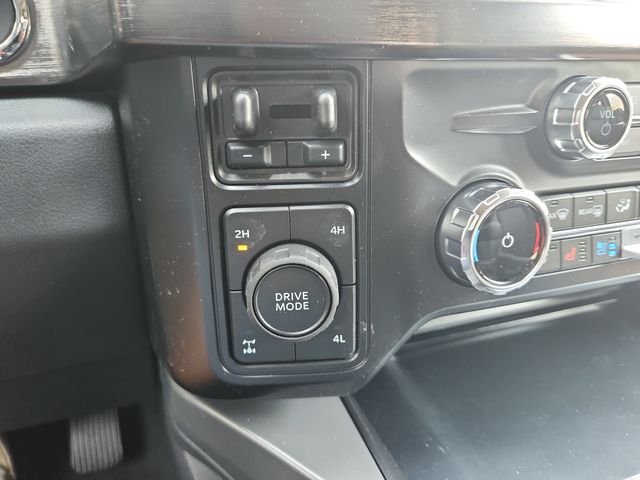 New 2026 Agate Black Metallic Ford F-250® Lariat® image 21