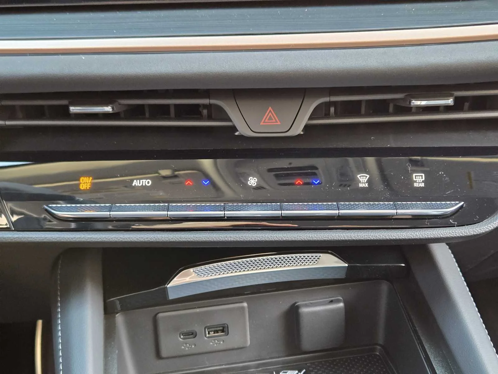 2026 Buick Envision Sport Touring - Photo 13