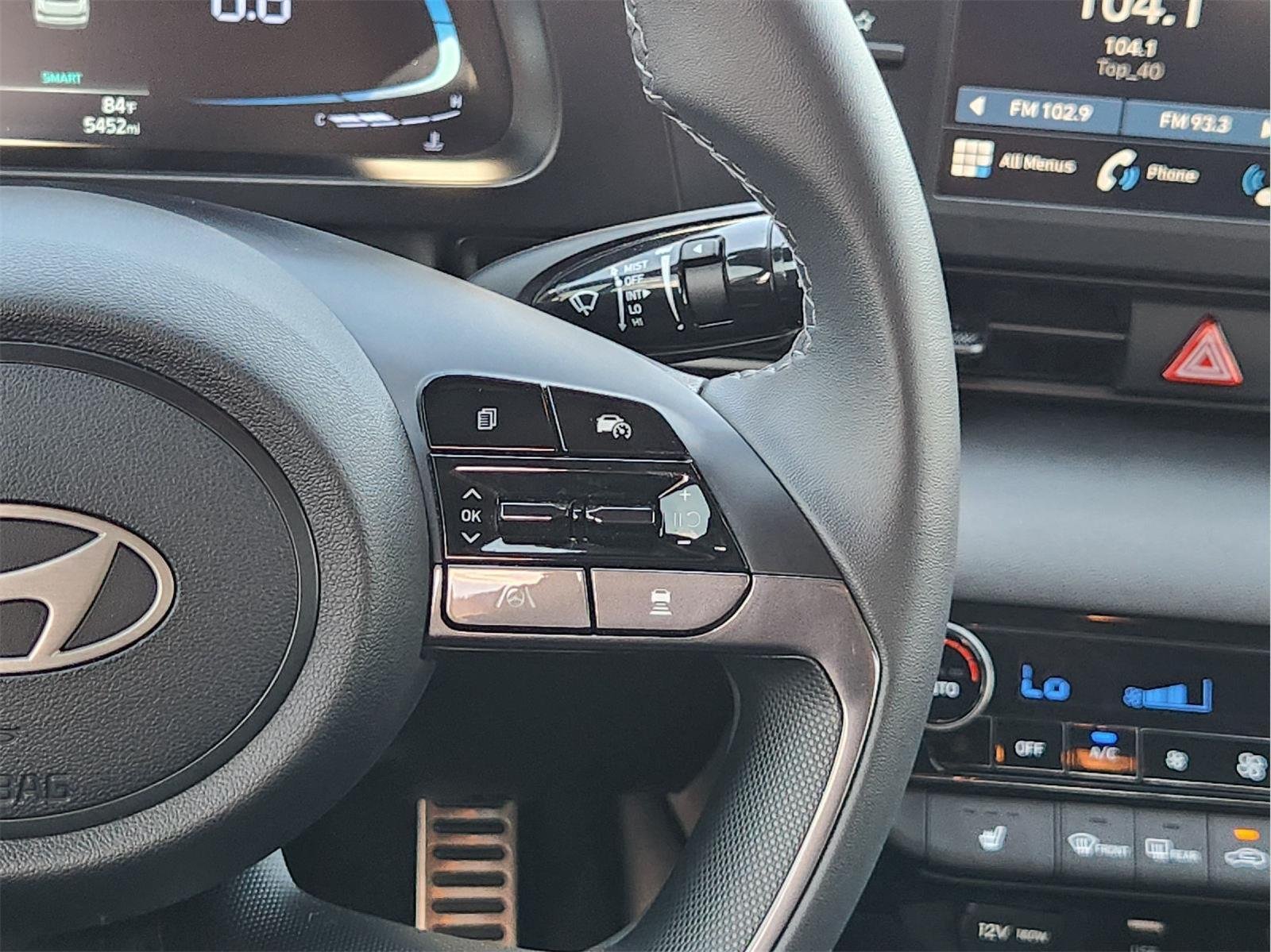 2026 Hyundai Elantra SEL - Photo 29