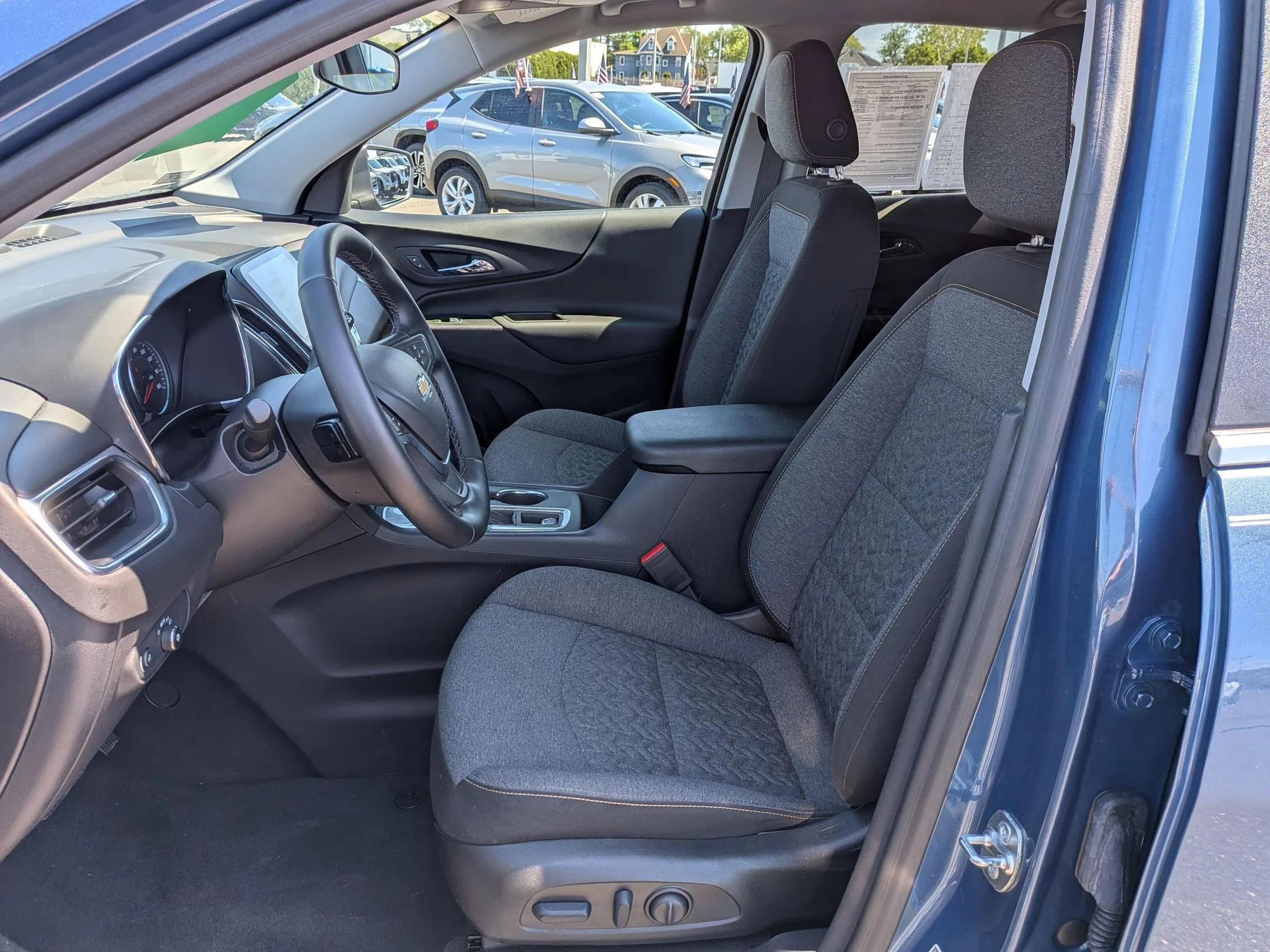 Used 2024 Lakeshore Blue Metallic Chevrolet LT image 18