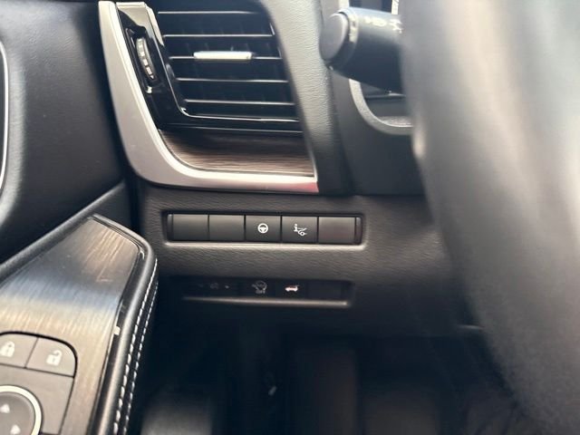 Used 2024 Black Nissan Platinum image 32