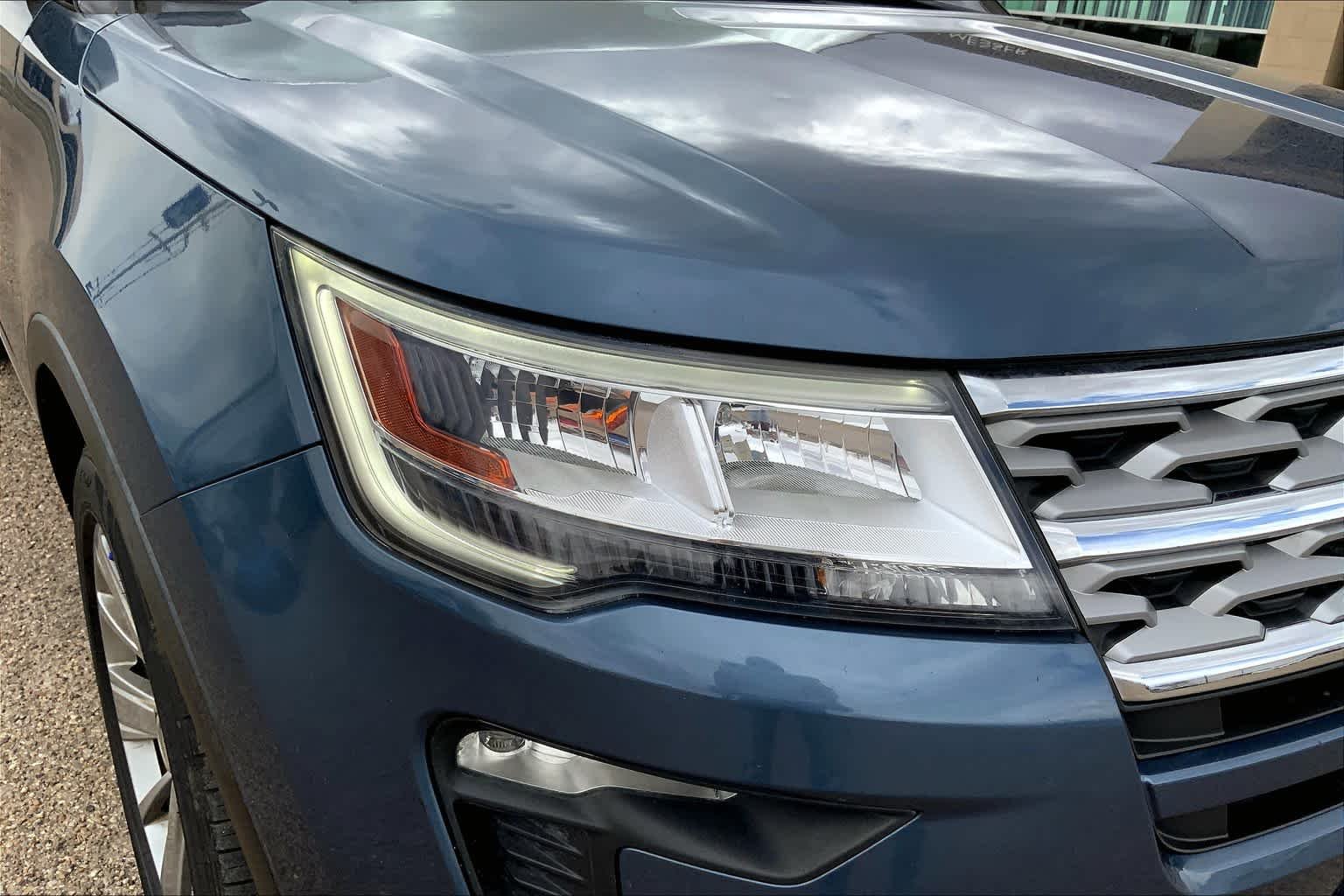 Used 2018 Blue Metallic Ford Limited image 28