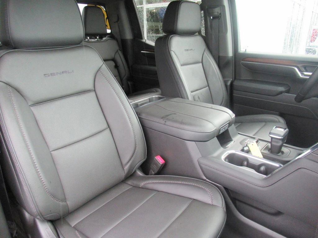 Used 2025 Titanium Rush Metallic GMC Denali image 9