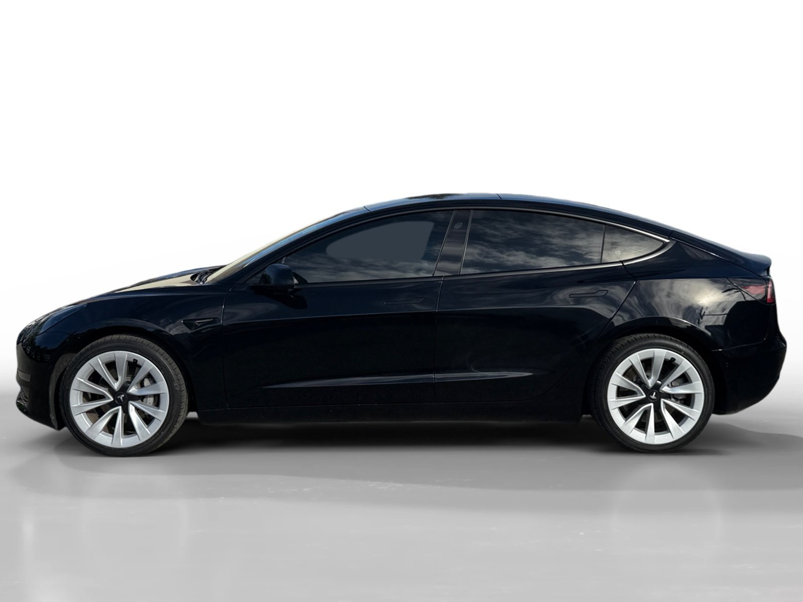 Used 2022 Solid Black Tesla Base image 2