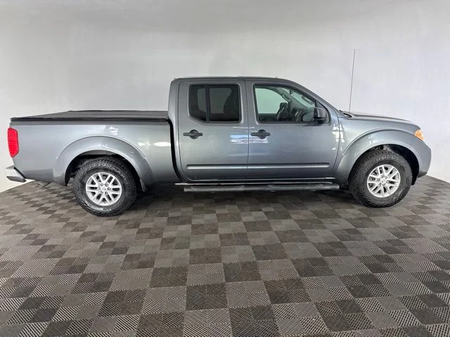 Used 2016 Gray Nissan SV image 4
