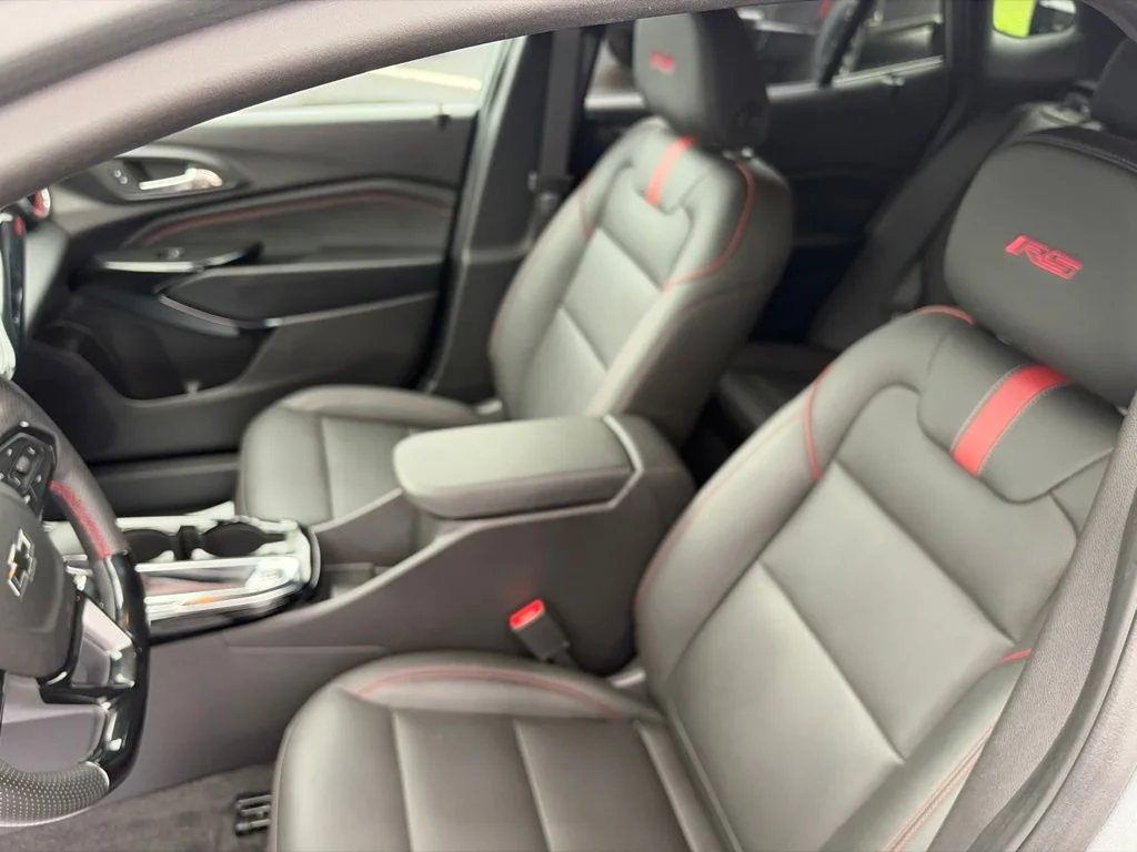 Certified Used 2025 Gray Chevrolet 2RS image 13